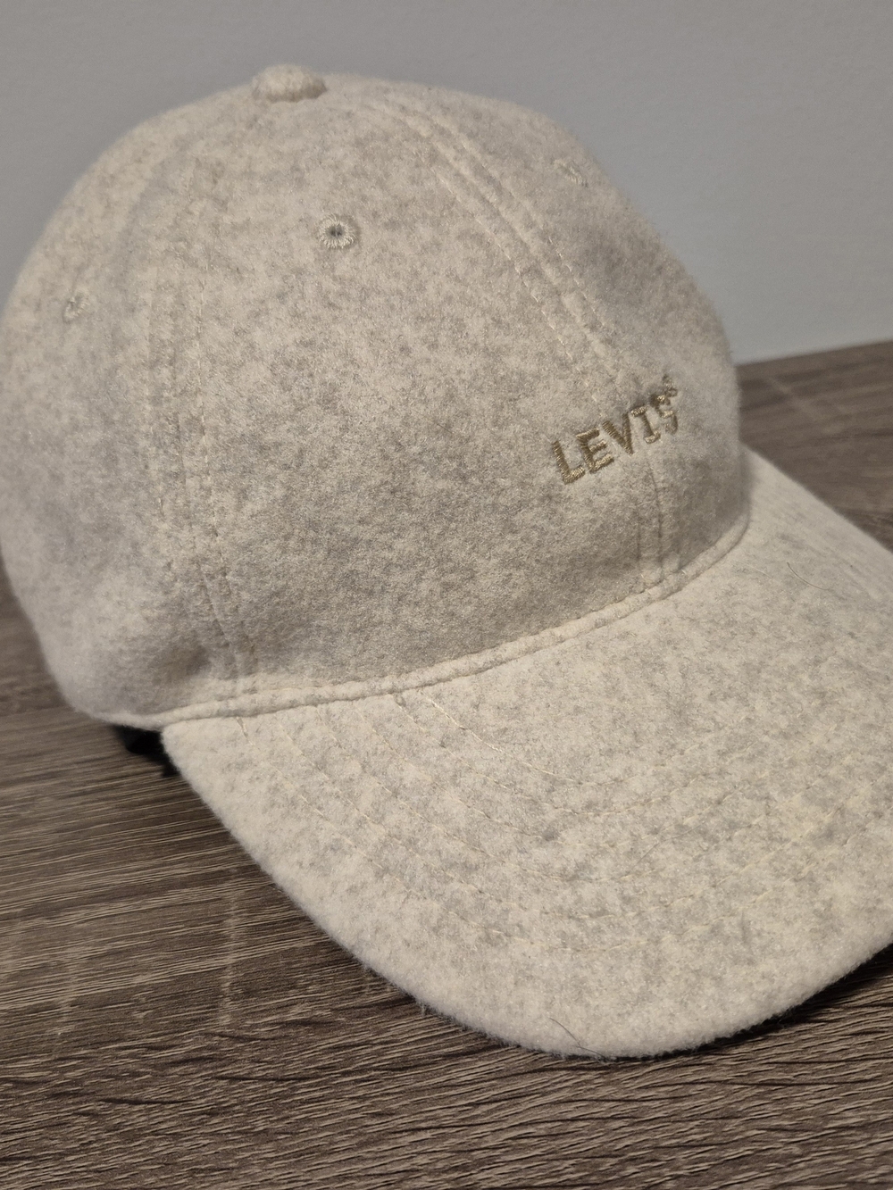 Levi's Men's Cream Baseball Cap